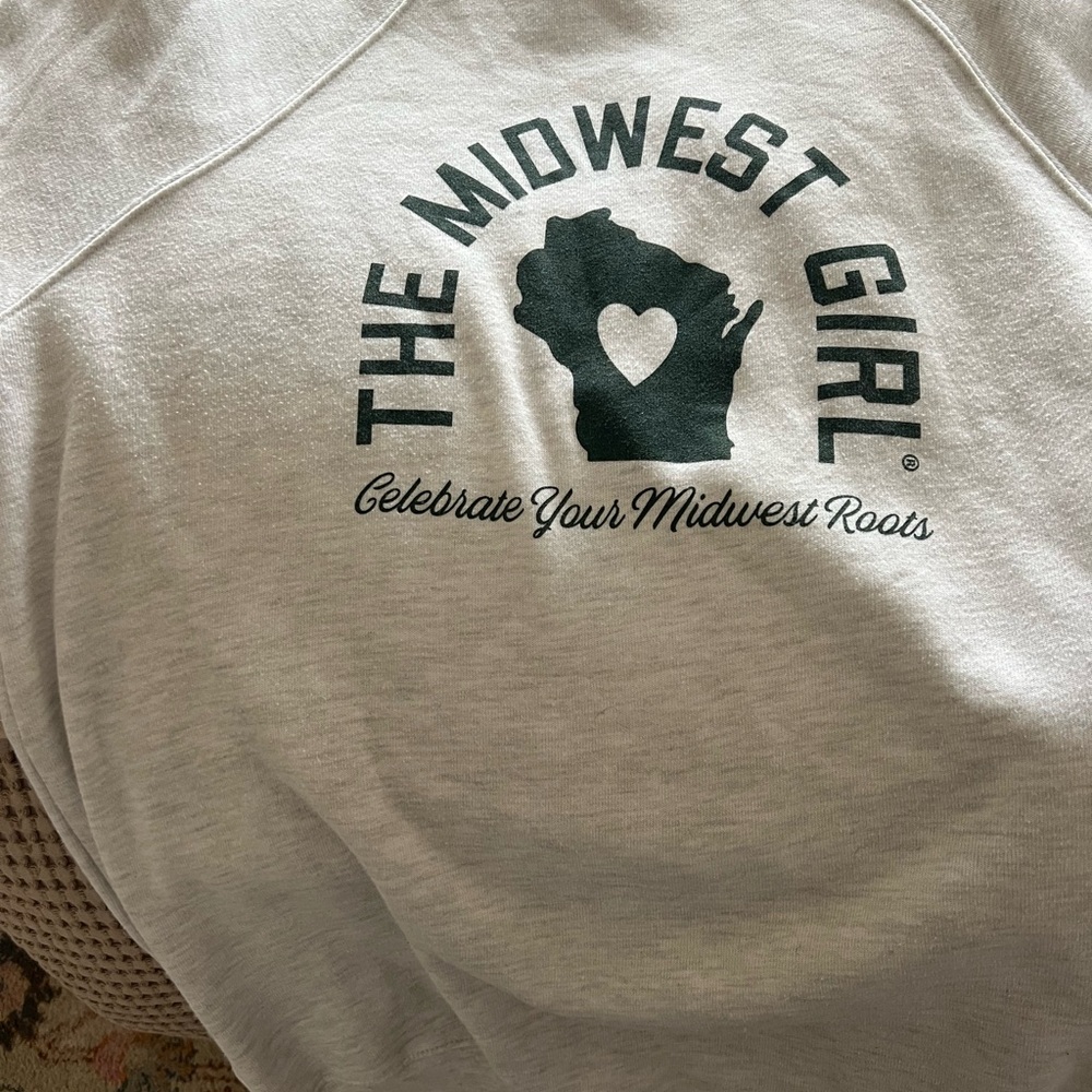 The Midwest girl xxl women’s crew